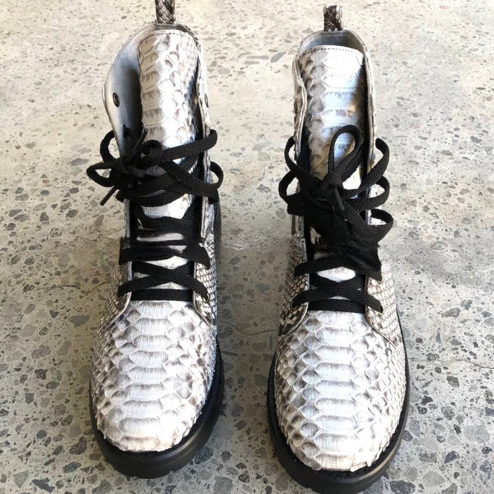 Unisex Python Boots - Picture 3 of 8
